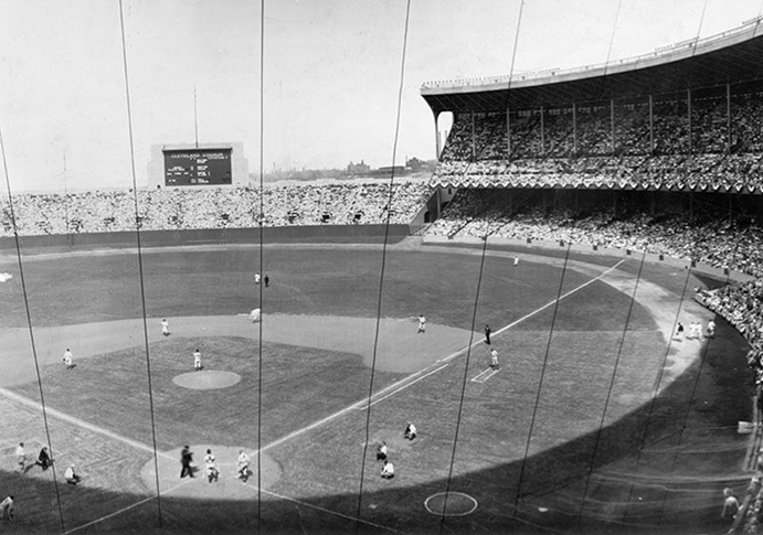 First baseball game at Cleveland Municipal Stadium, 1932