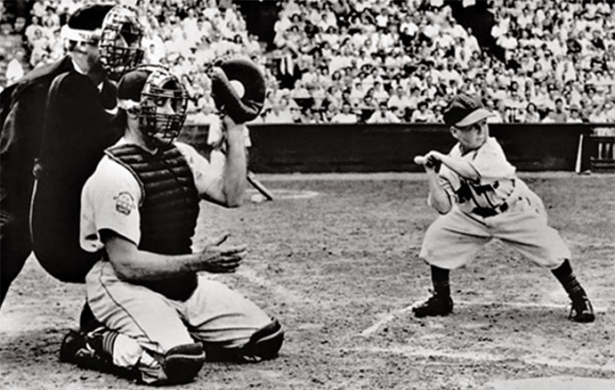 Eddie Gaedel batting for the St. Louis Browns